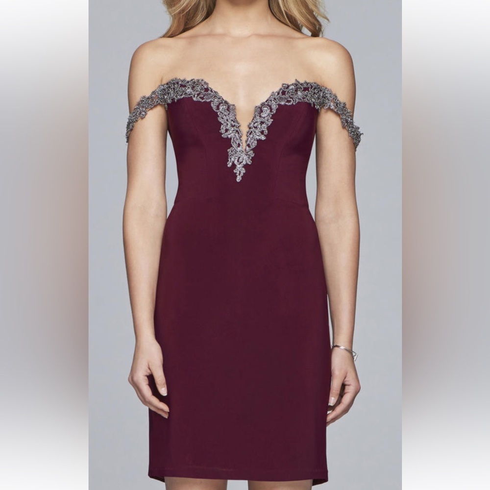 Favianna White Off Shoulder Gold Detail Lace up White Mini Dress S 4 retail $270